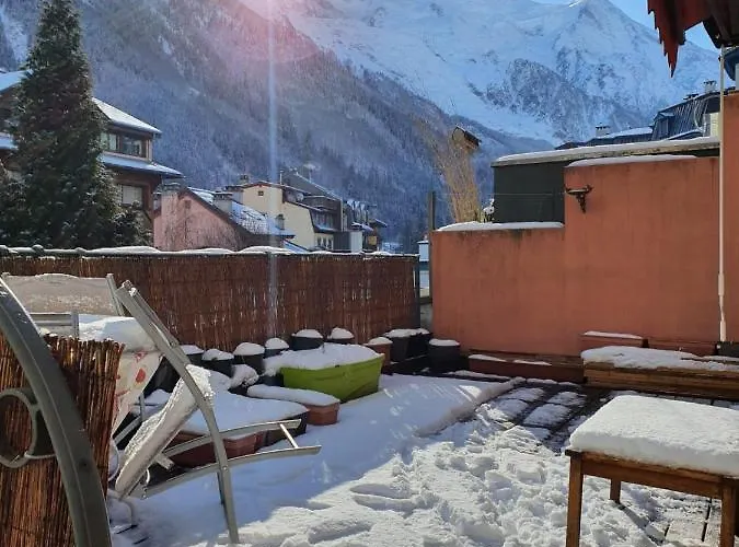 Chamonix Hyper Centre . Terrasse Vue Mont Blanc . Parking